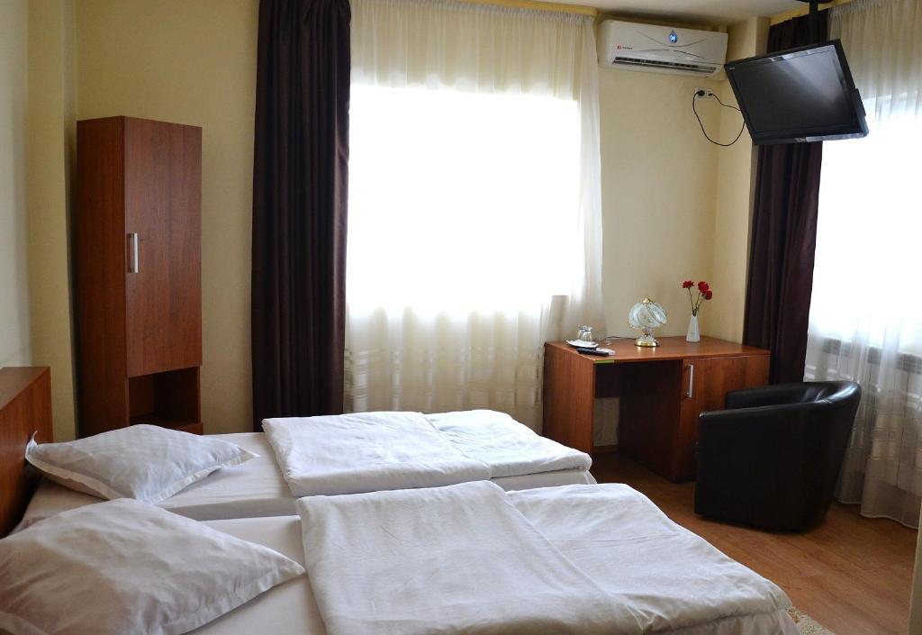Hostel Tropical Drobeta Turnu Severin Exterior foto